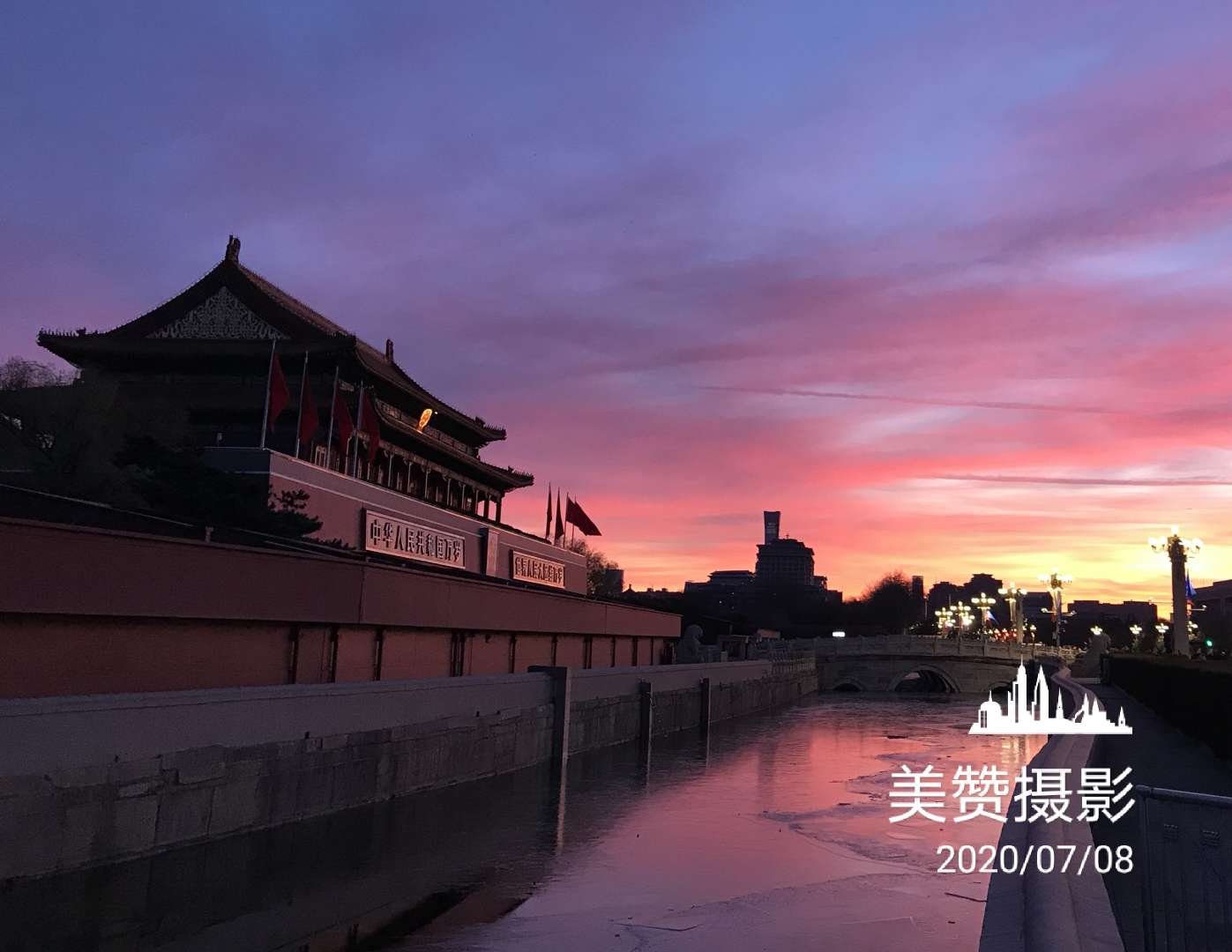 天安门城楼：六百年不倒，中国宫殿建筑史上辉煌的杰作-新华图闻网