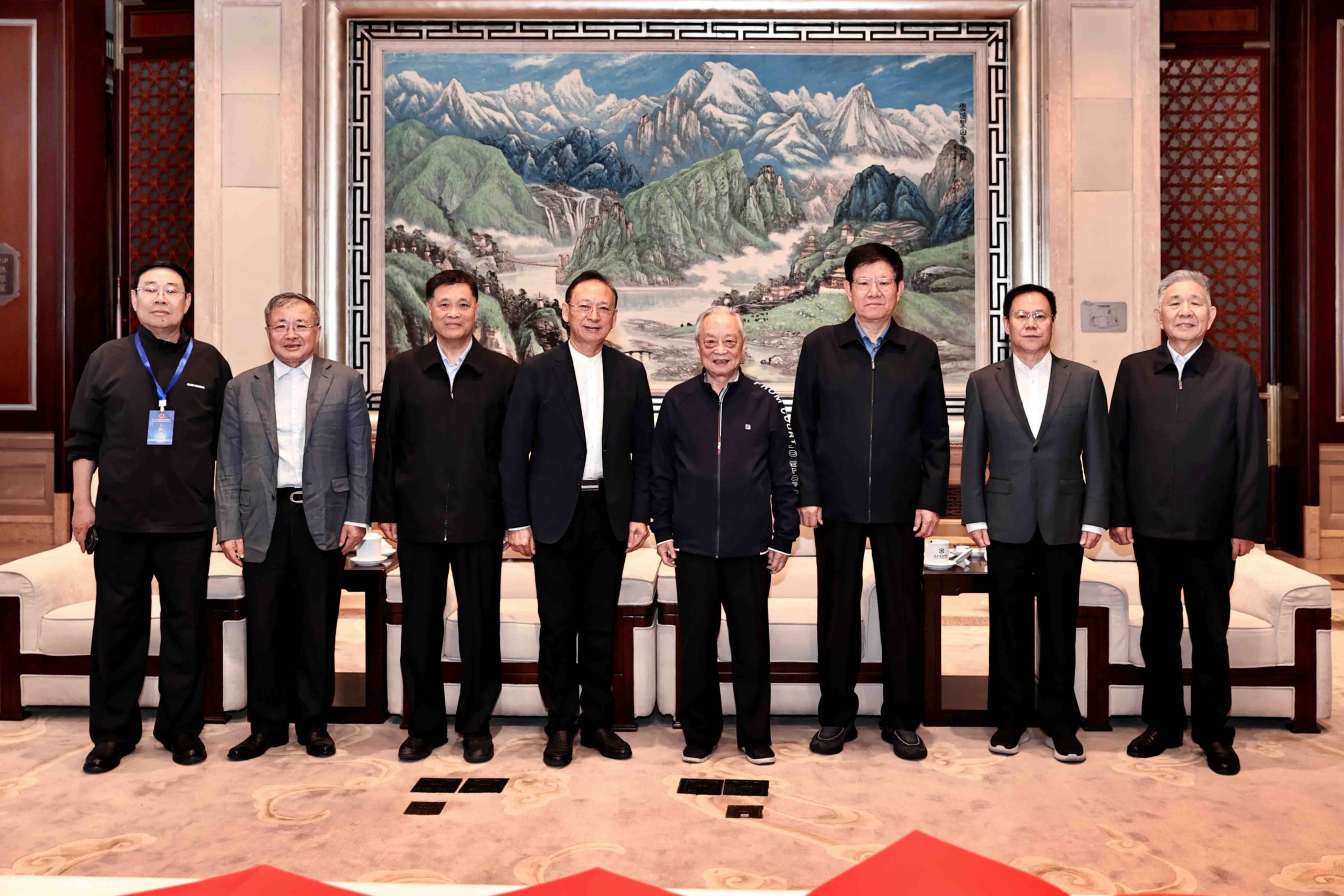 第八届中国反腐倡廉发展史暨廉政文献创新与发展研讨会在京召开-新华图闻网